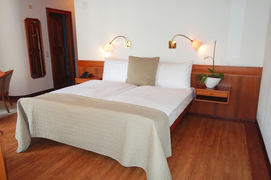 Boutique-Hotel Sonne Бремгартен Номер фото