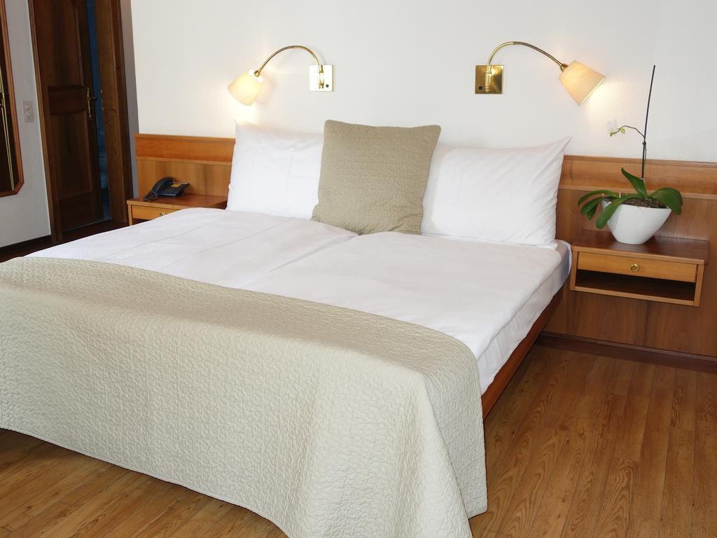 Boutique-Hotel Sonne Бремгартен Номер фото